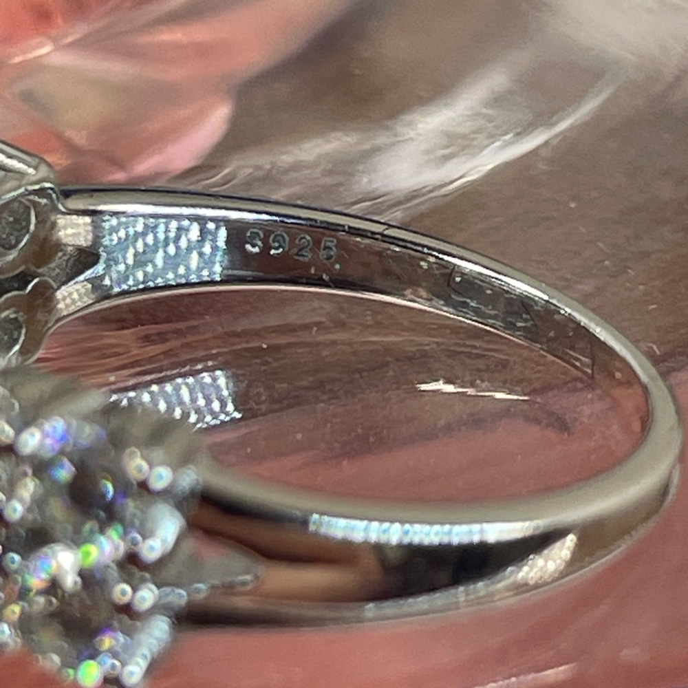 Clearance‼️1.4ct Moissanite  Ring! Moissanite 14k white Gold/silver - Picture 13 of 16